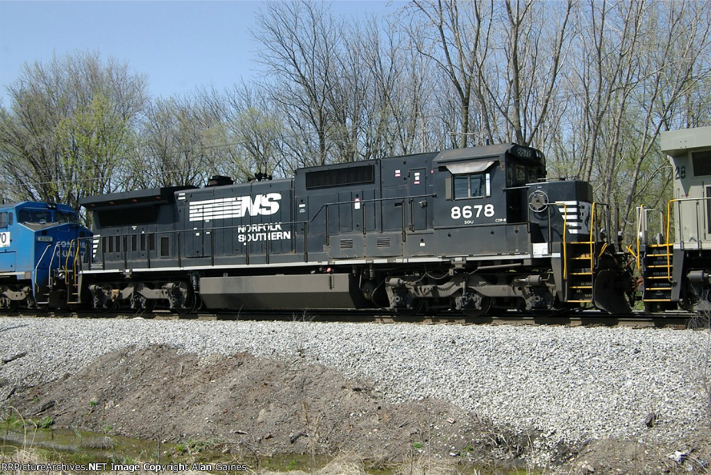 NS 8678